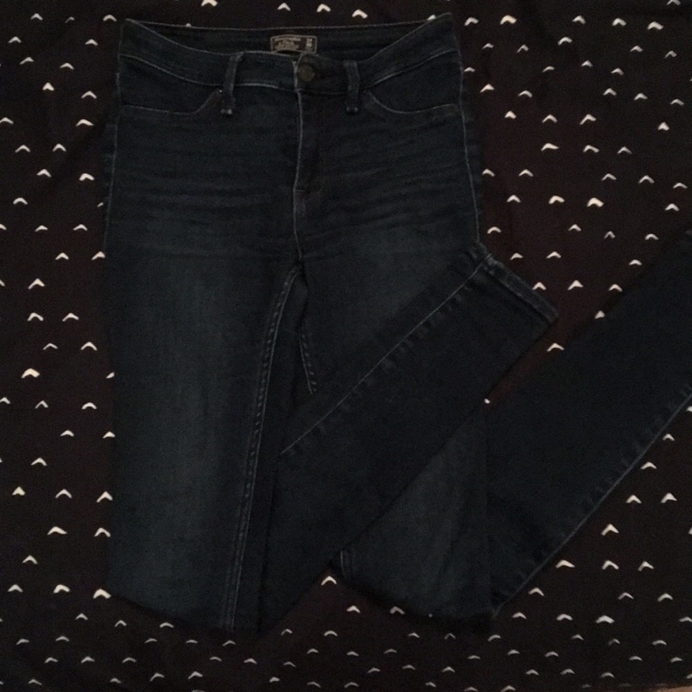 A&F Harper jean legging size 24/00 dark wash